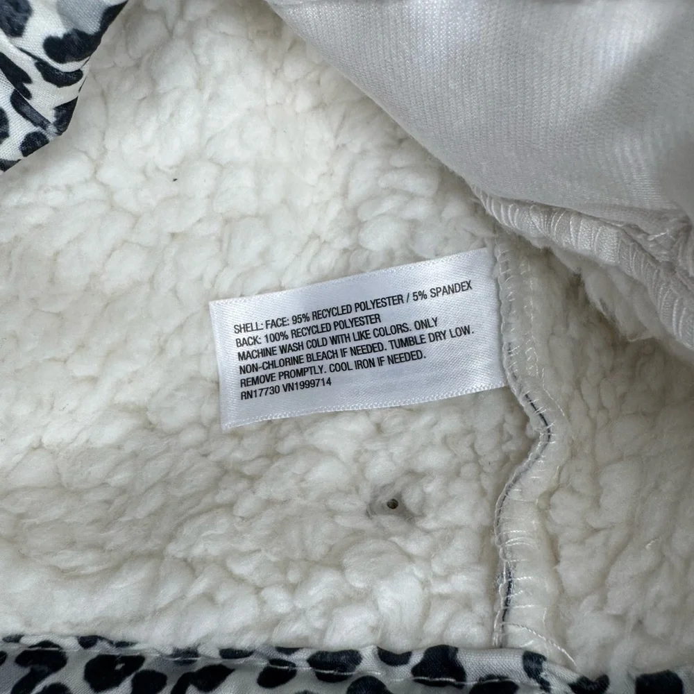 All In Motion Girls Softshell Fleece Jacket - Leopard Size Medium (8) NWOT